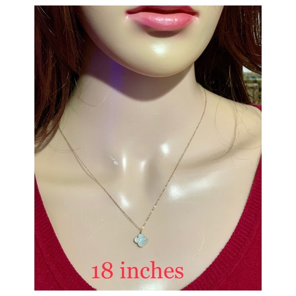 18k Solid Gold Clover Set - Picture 4 of 10